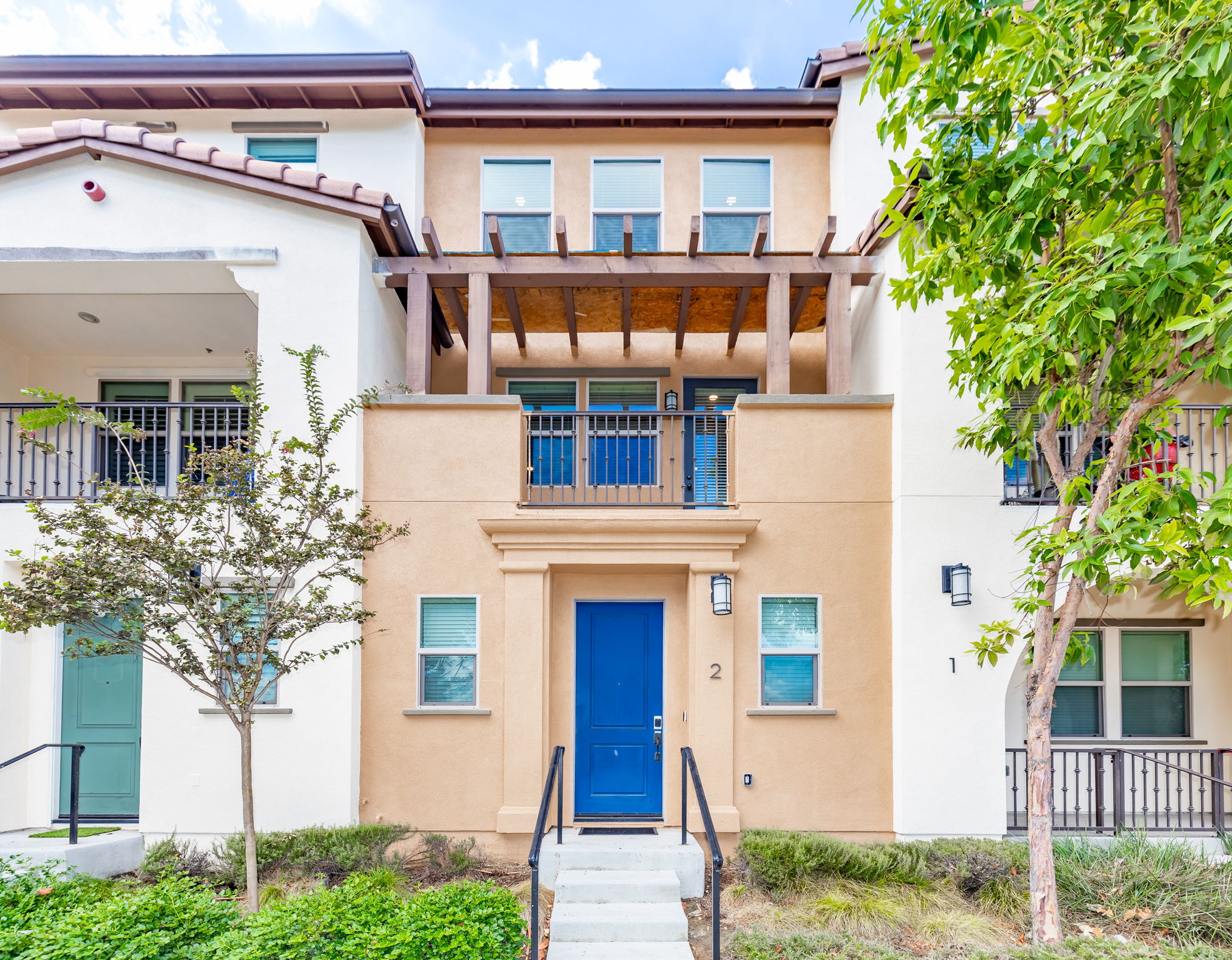 1080 S Harbor Blvd, Santa Ana