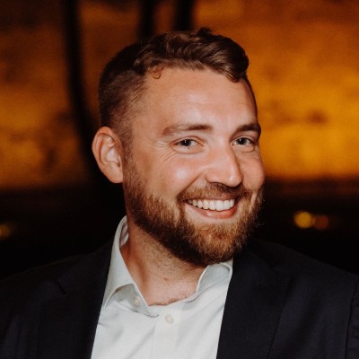 Headshot of Alex Schoch, VP and Group Director, Flexibility and Electrification, Octopus Energy Group