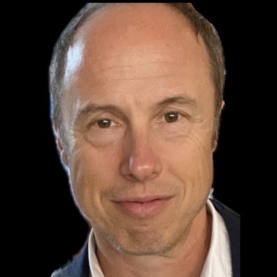 Headshot of Yonadav Yuval, Director of Products, Growth and Innovation, E.ON Next