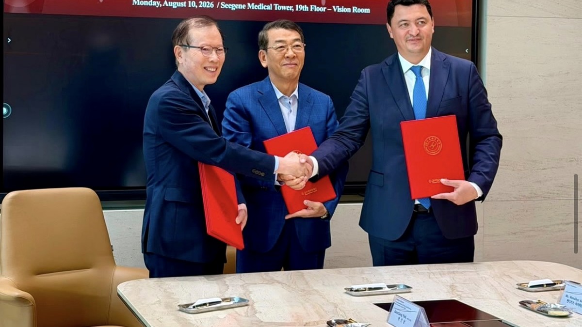Representatives of CABA, Seegene Medical Foundation and Open Healthcare following the signing of a tripartite Memorandum of Understanding in Seoul.