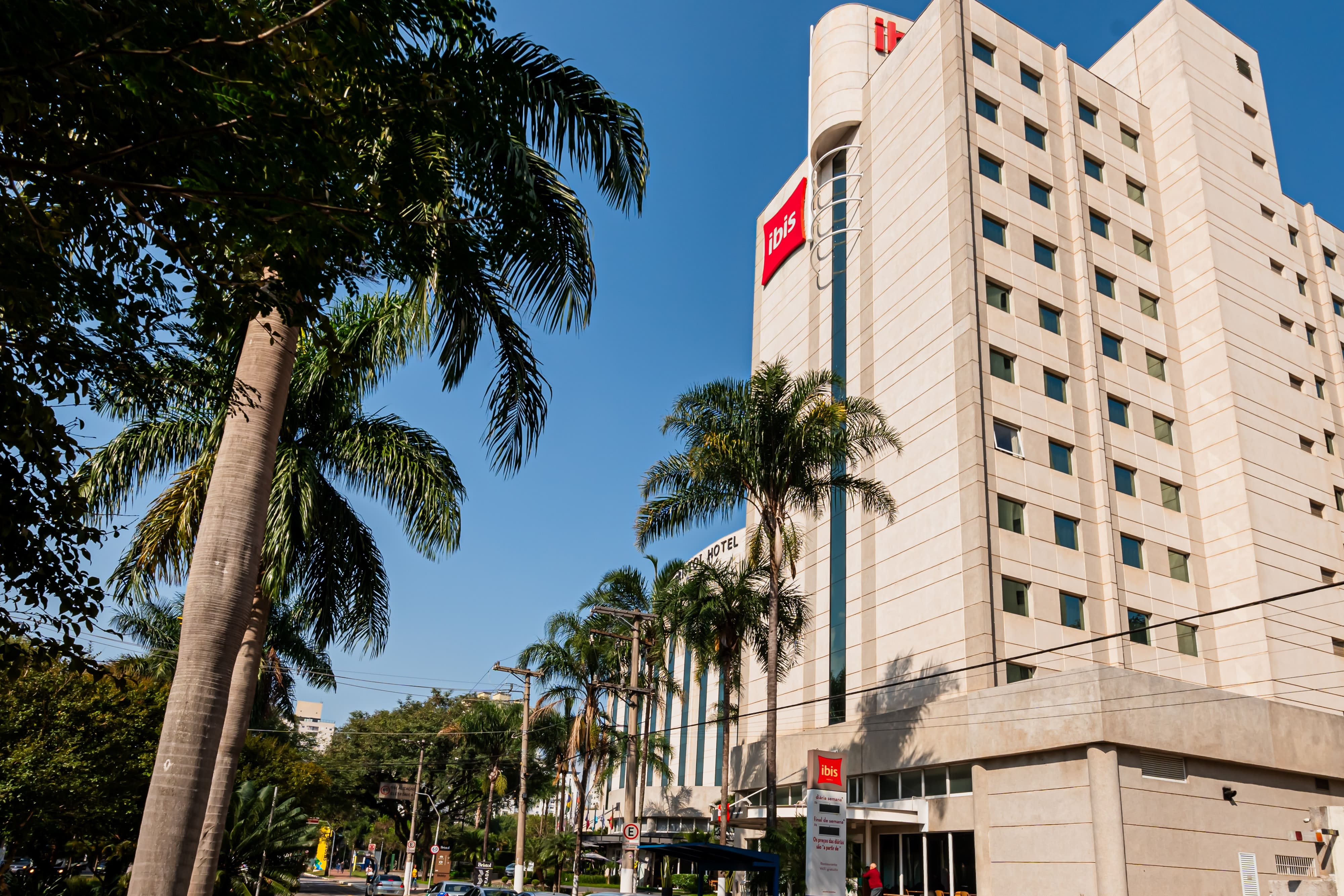 Fachada do hotel