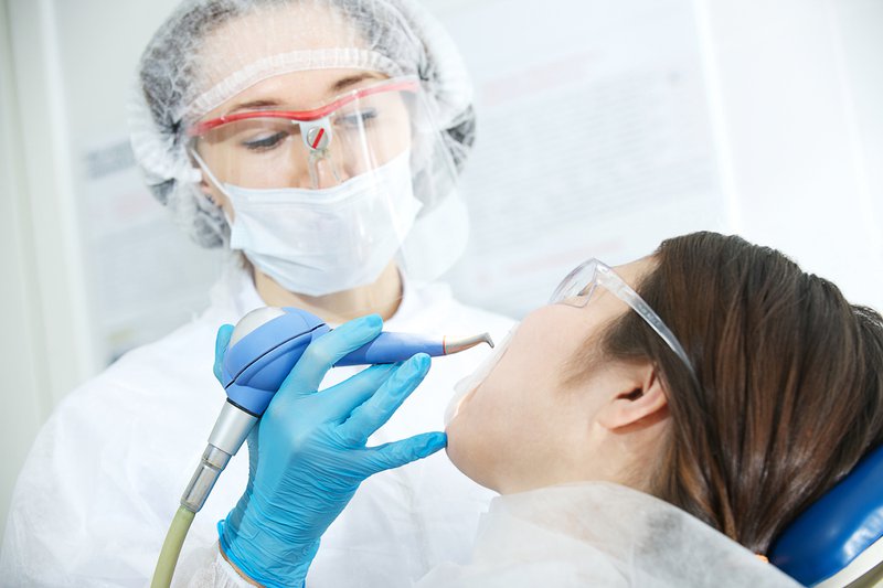 Advertising to periodontists succeeds when messaging appears in environments that respect their expertise and time.