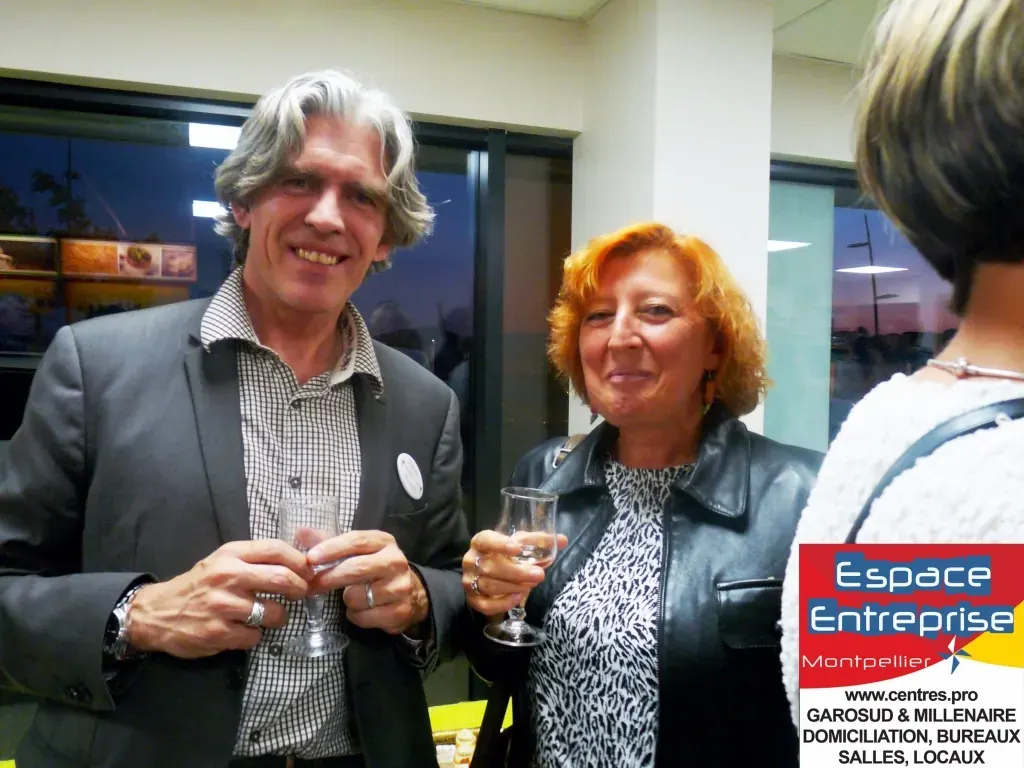 Afterwork Pitch Elevator Club LR avril 2017 à Montpellier : moment de networking entre les participants