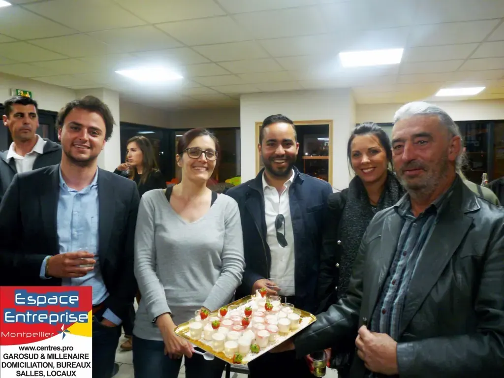 Afterwork Pitch Elevator Club LR avril 2017 à Montpellier : moment de networking entre les participants