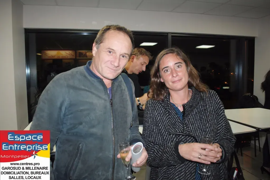 Afterwork Pitch Elevator Club LR décembre 2015 à Montpellier : moment de networking entre les participants