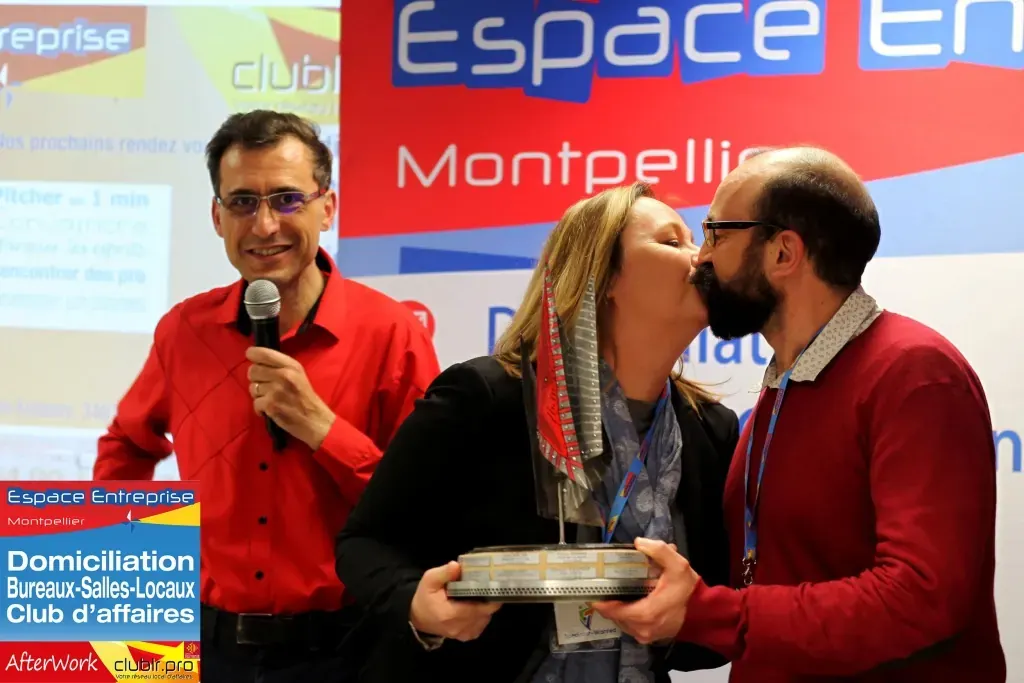 Afterwork Pitch Elevator Club LR février 2019 à Montpellier : remise du trophée du pitch de la soirée