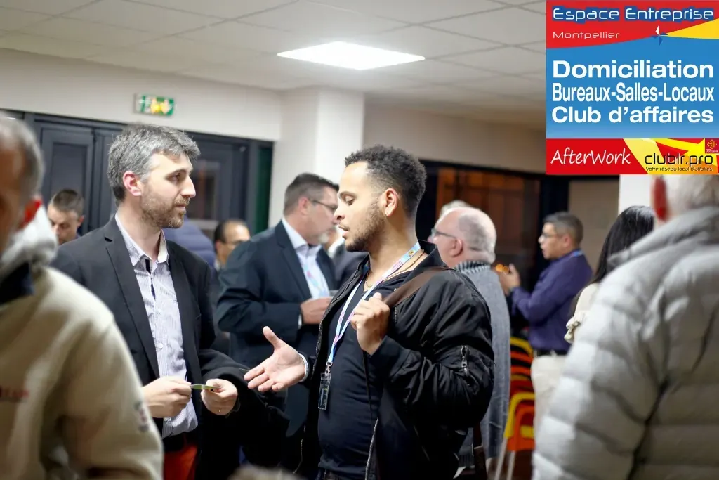 Afterwork Pitch Elevator Club LR avril 2019 à Montpellier : moment de networking entre les participants