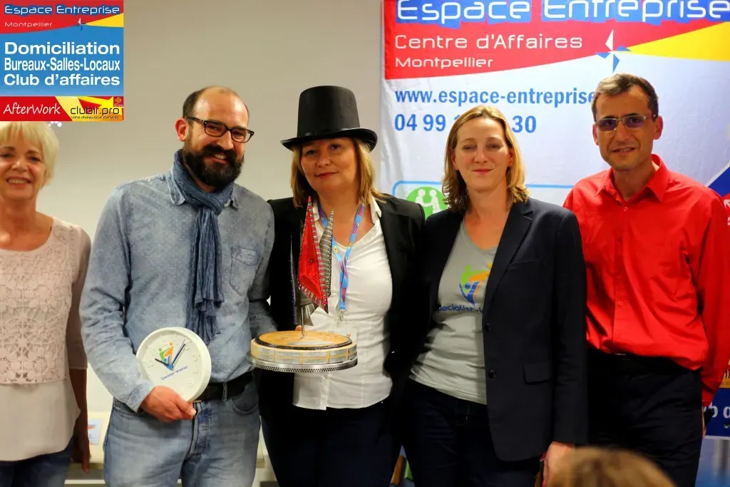 Afterwork Pitch Elevator Club LR avril 2019 à Montpellier : remise du trophée du pitch de la soirée