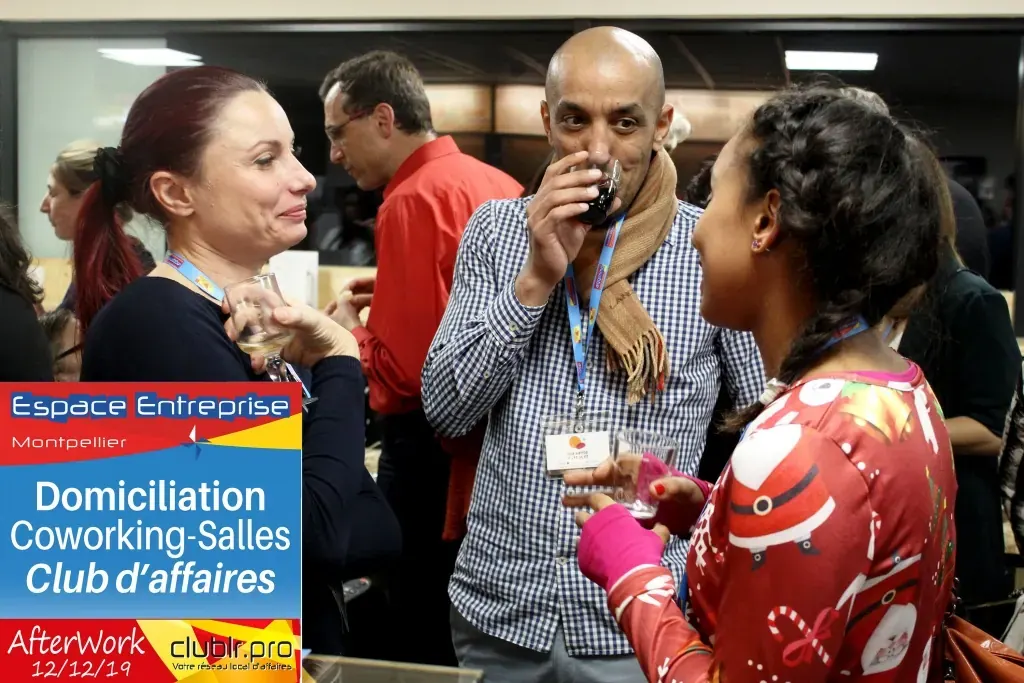 Afterwork Pitch Elevator Club LR décembre 2019 à Montpellier : moment de networking entre les participants