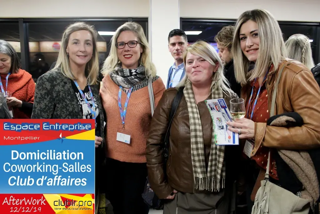 Afterwork Pitch Elevator Club LR décembre 2019 à Montpellier : moment de networking entre les participants
