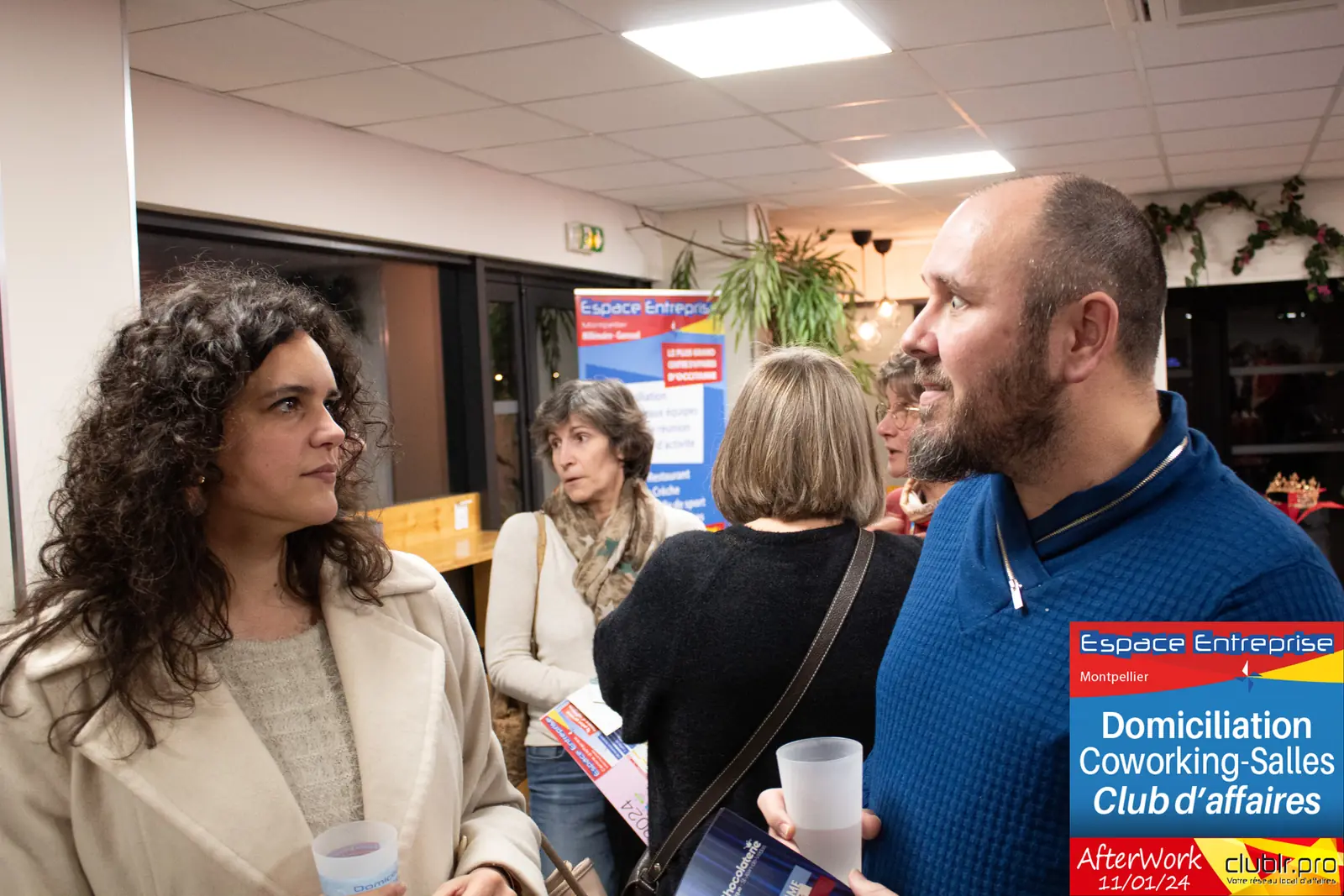 Afterwork Pitch Elevator Club LR janvier 2024 à Montpellier : moment de networking entre les participants
