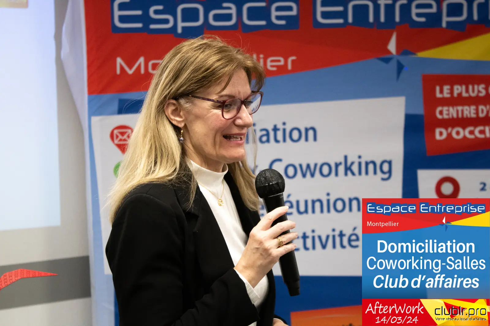 Afterwork Pitch Elevator Club LR mars 2024 à Montpellier : pitcheur au micro devant les participants