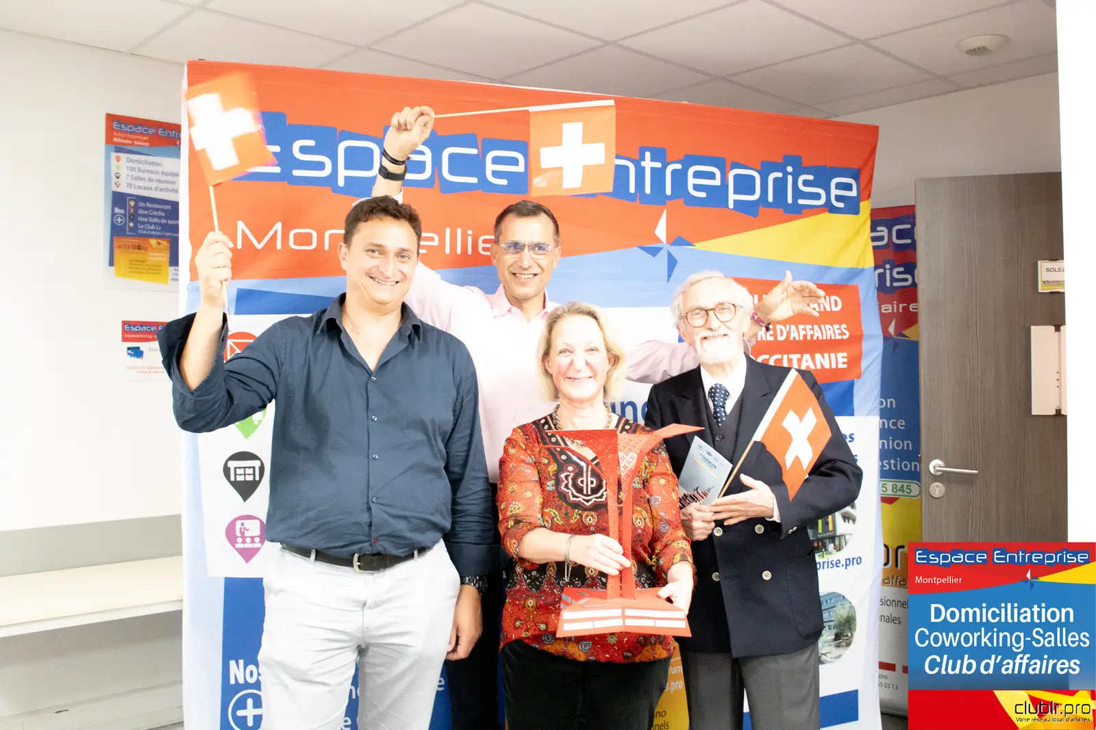 Afterwork Pitch Elevator Club LR octobre 2024 à Montpellier : photo de groupe des participants
