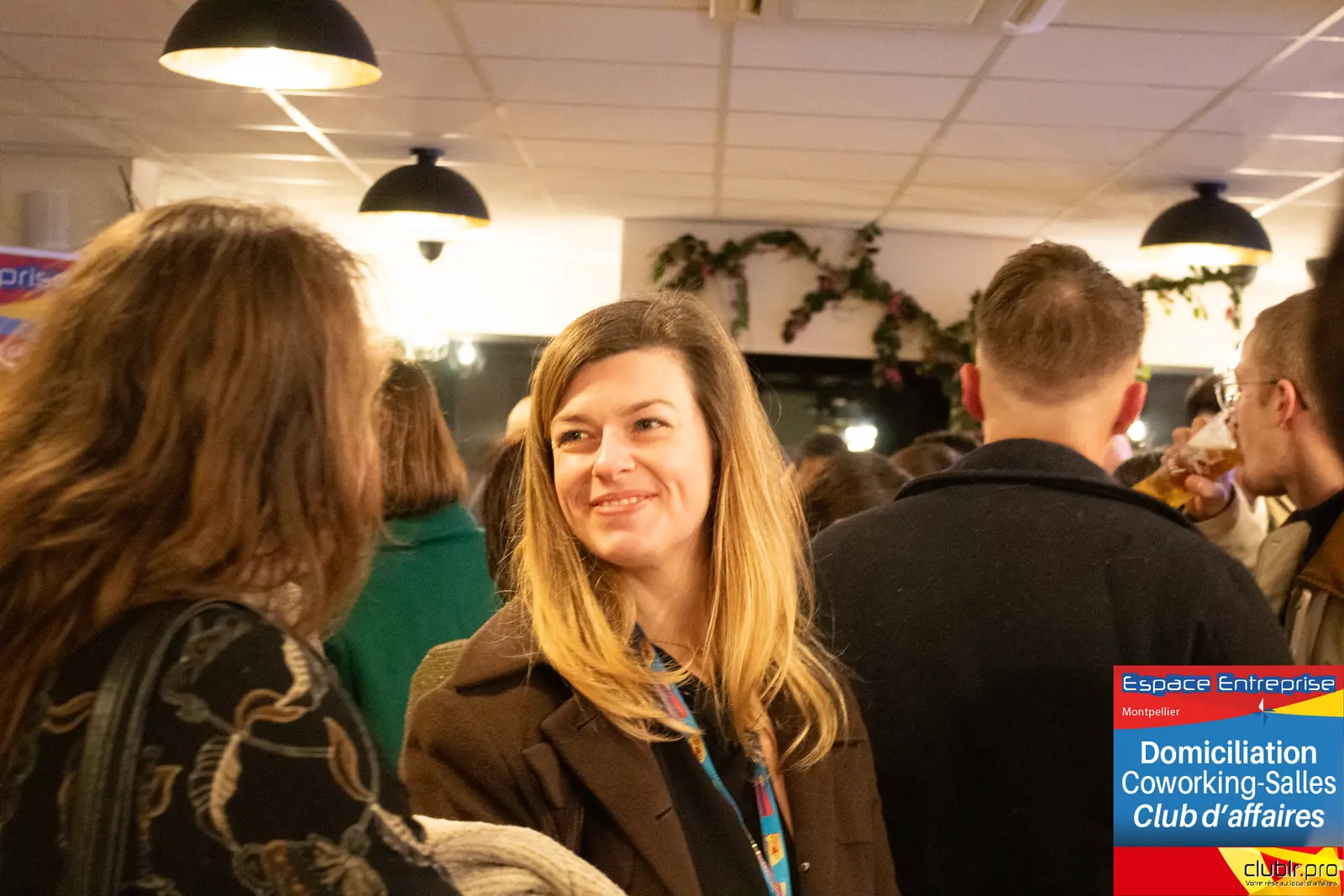 Afterwork Pitch Elevator Club LR décembre 2024 à Montpellier : moment de networking entre les participants