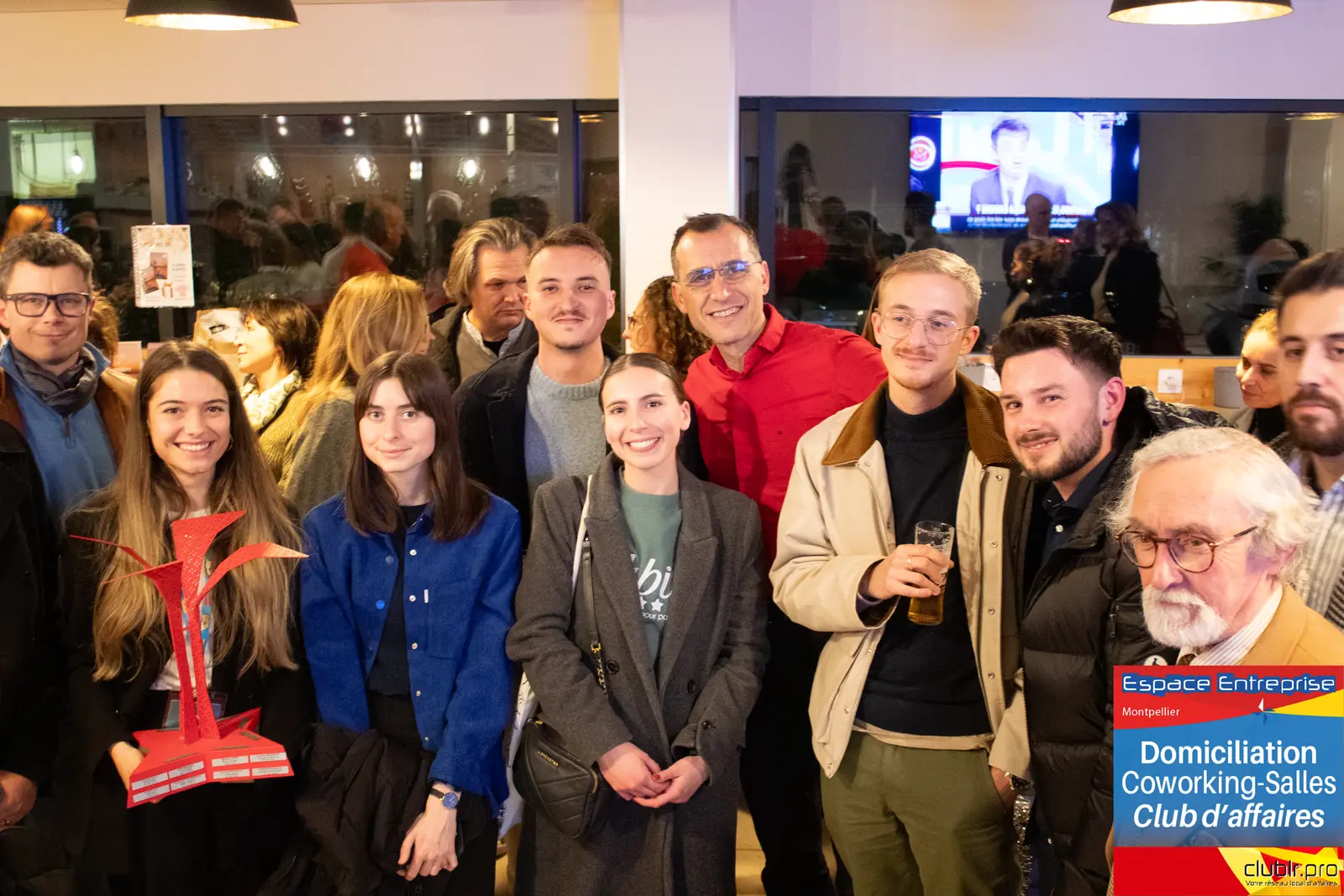 Afterwork Pitch Elevator Club LR décembre 2024 à Montpellier : photo de groupe des participants