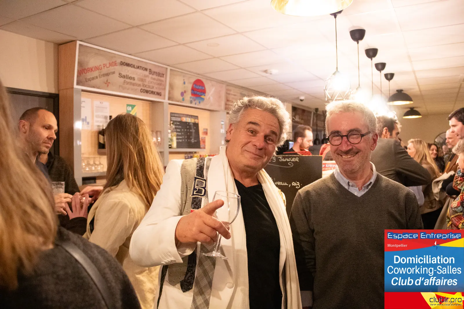 Afterwork Pitch Elevator Club LR janvier 2025 à Montpellier : moment de networking entre les participants