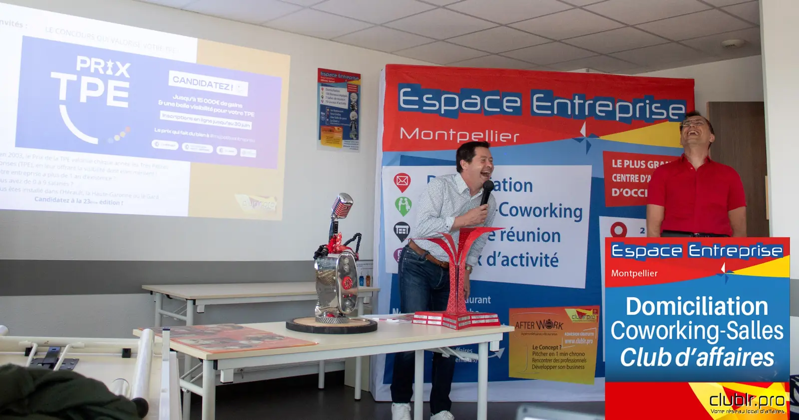 Afterwork Pitch Elevator Club LR juin 2025 à Montpellier : pitcheur au micro devant les participants