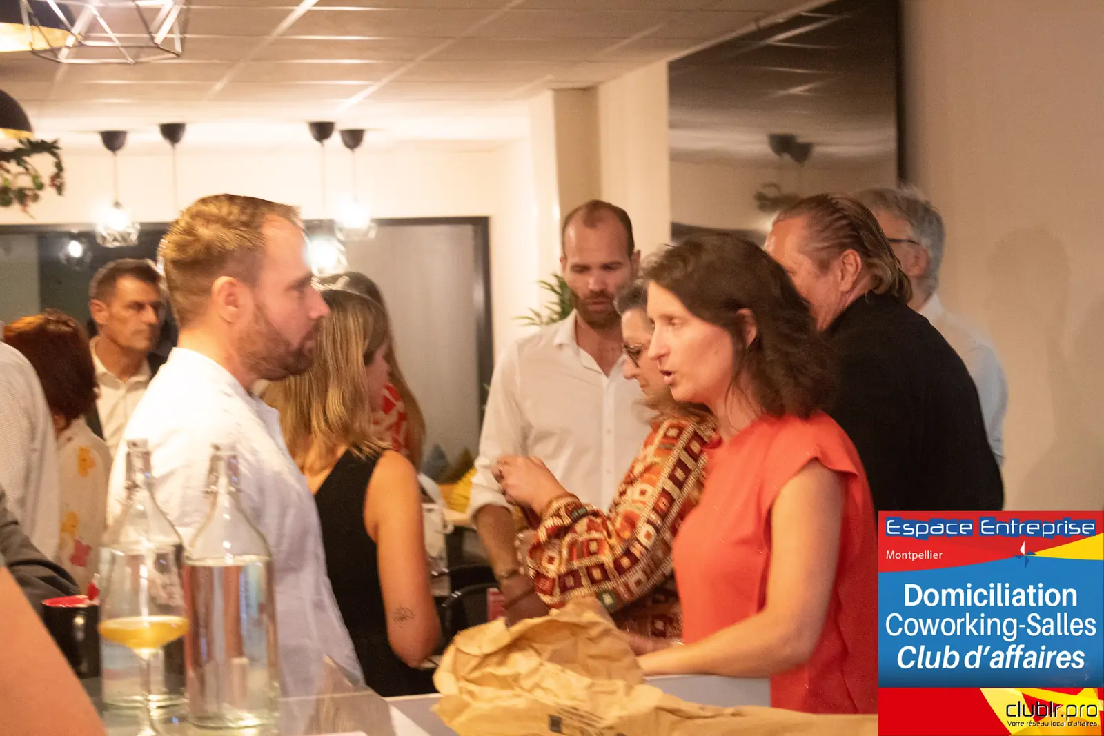 Afterwork Pitch Elevator Club LR septembre 2025 à Montpellier : moment de networking entre les participants