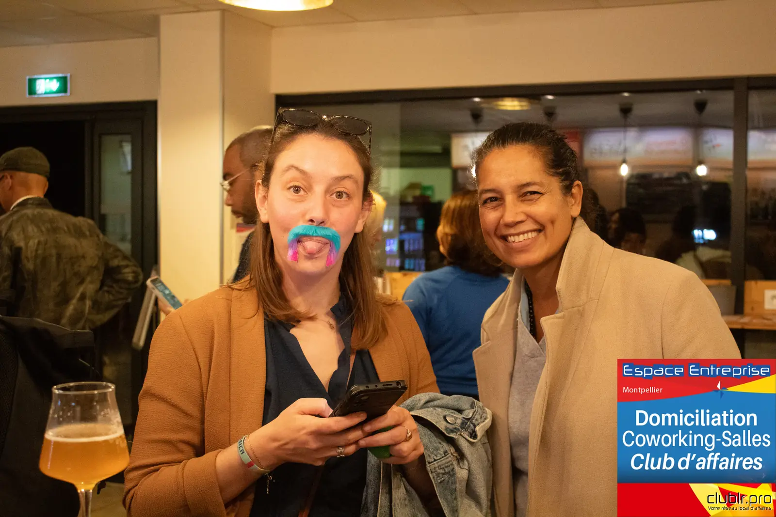 Afterwork Pitch Elevator Club LR novembre 2025 à Montpellier : moment de networking entre les participants