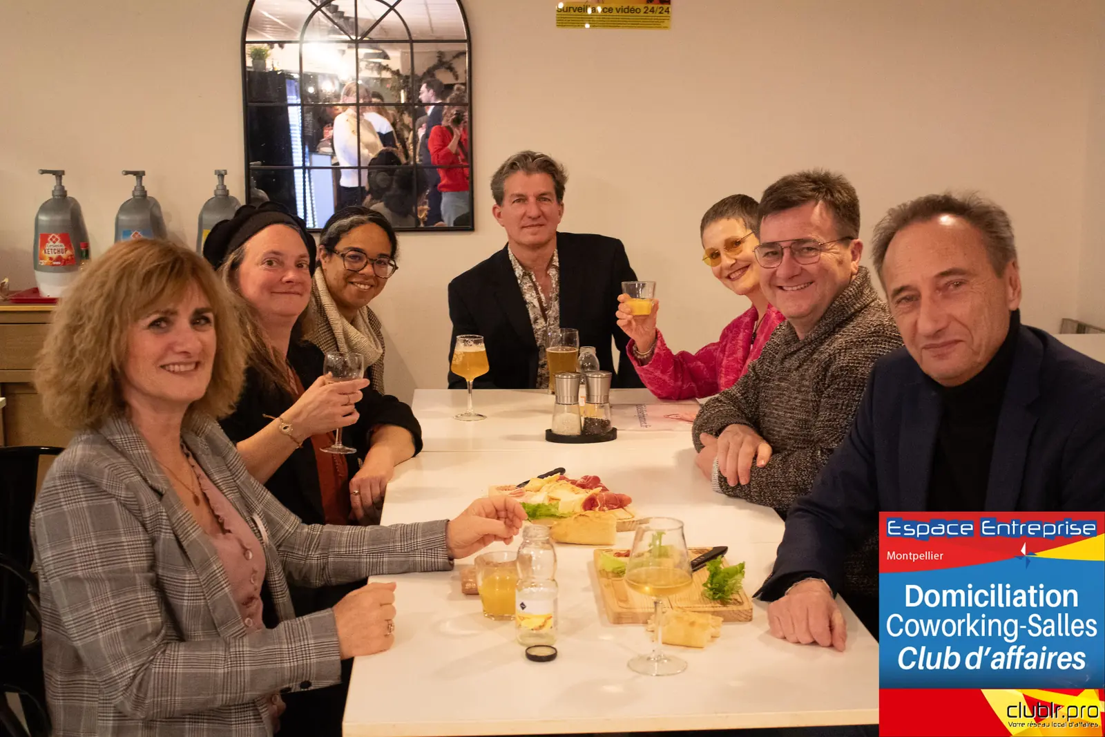 Afterwork Pitch Elevator Club LR janvier 2026 à Montpellier : espace restauration et cocktail de la soirée