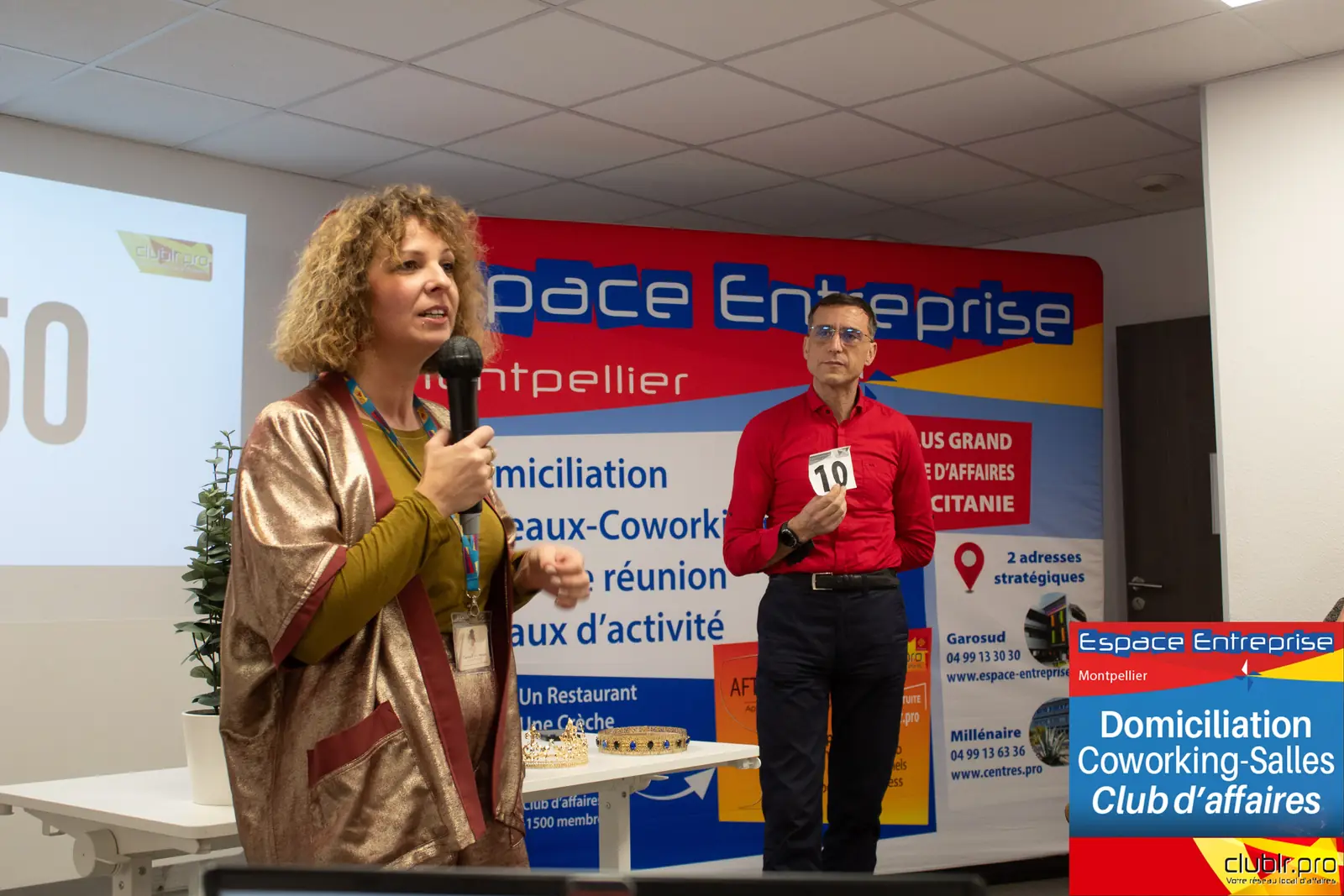 Afterwork Pitch Elevator Club LR janvier 2026 à Montpellier : entrepreneur au micro avec l'animateur pendant son pitch