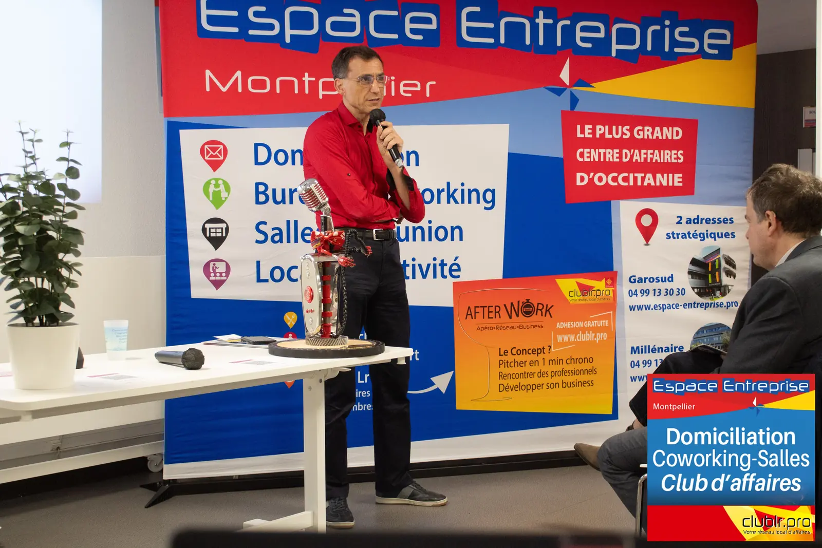 Afterwork Pitch Elevator Club LR mars 2026 à Montpellier : pitcheur au micro devant les participants