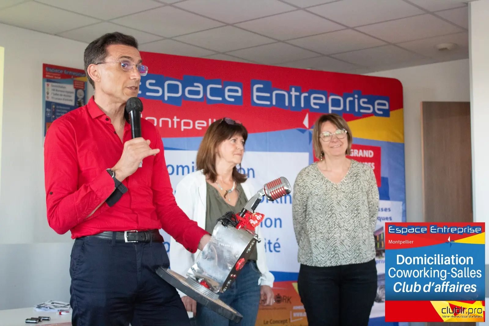 Afterwork Pitch Elevator Club LR mai 2026 à Montpellier : remise du trophée du pitch de la soirée