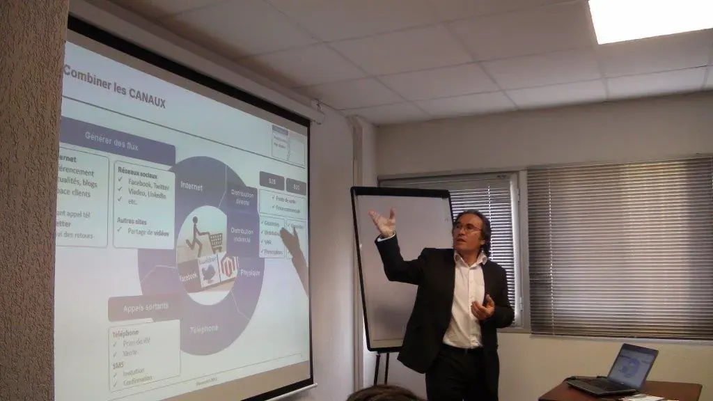 Conférence Boostez vos ventes Club LR — avril 2013 à Montpellier : pitch micro