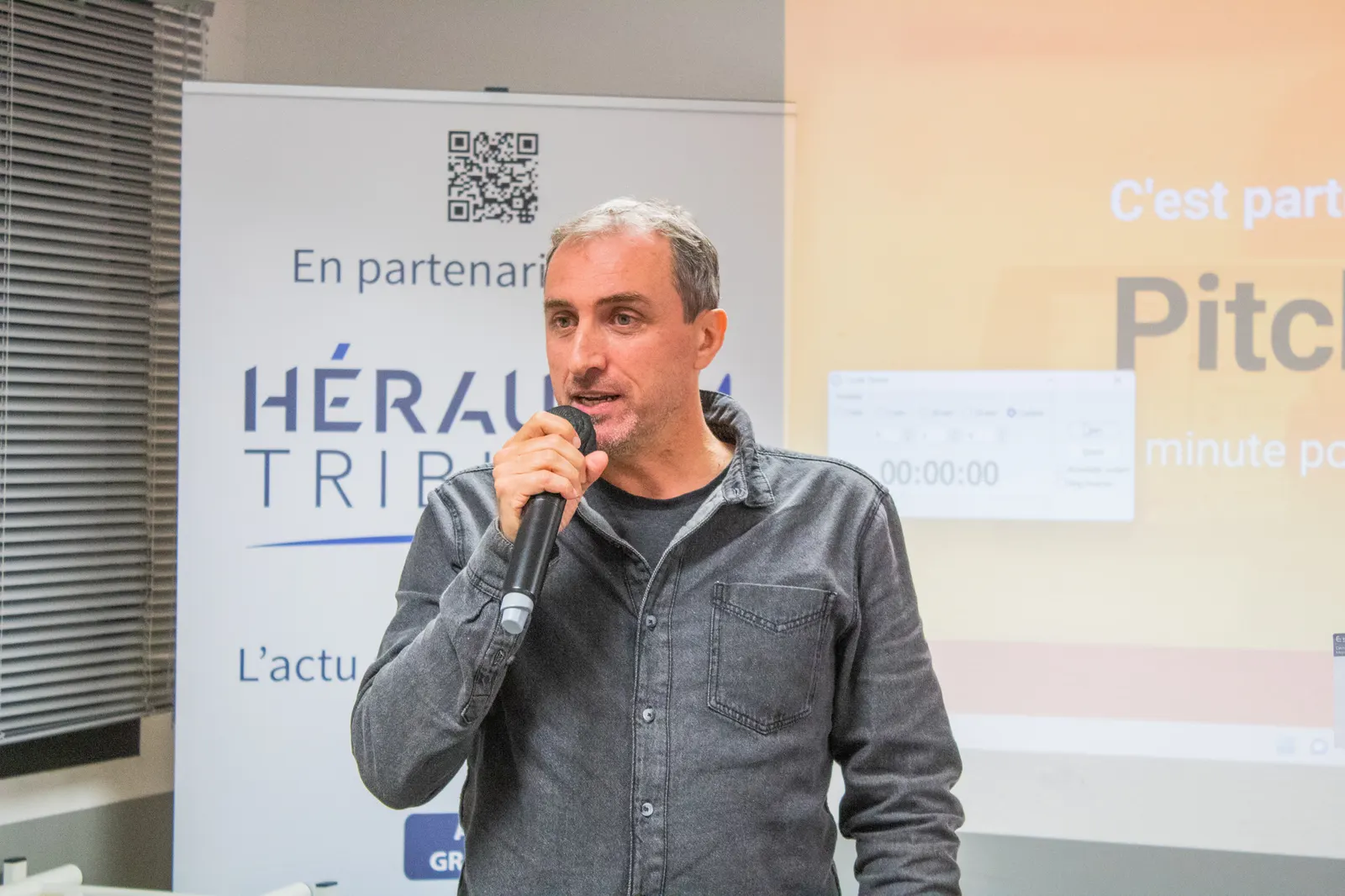 Remise du trophée du meilleur pitch, Afterwork Pitch Elevator Club LR, novembre 2022 à Montpellier (Espace Entreprise)