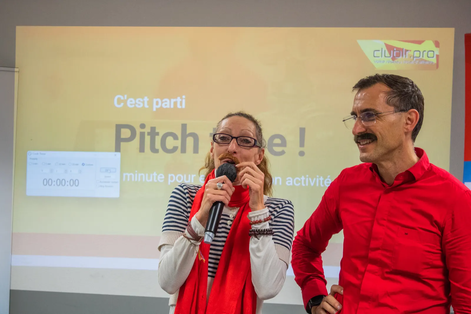 Participants échangeant en fin de soirée, Afterwork Pitch Elevator Club LR, novembre 2022 à Montpellier