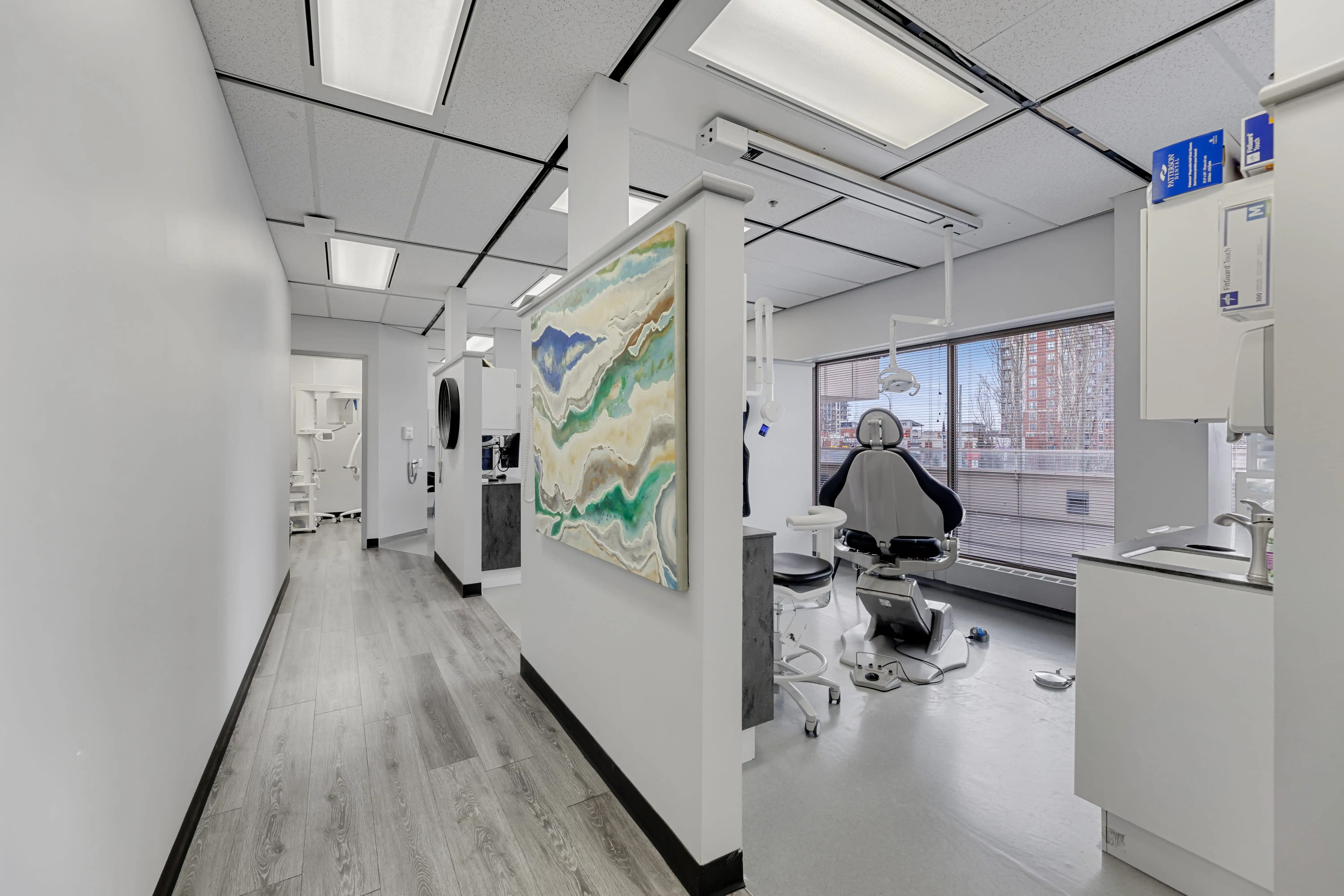 Emergency dental treatment room at Macleod Trail Dental in Calgary