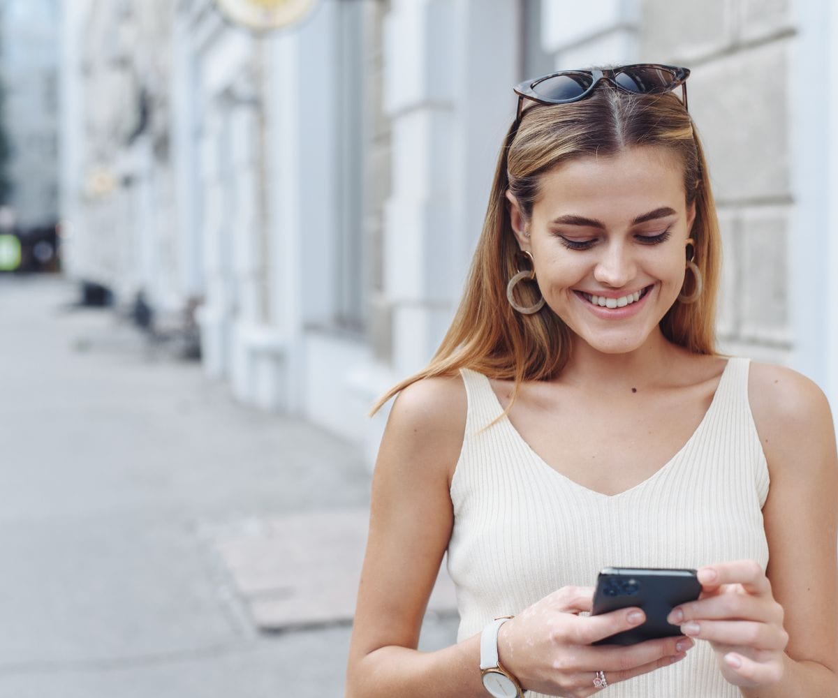 Healthcare professional using the course on a phone