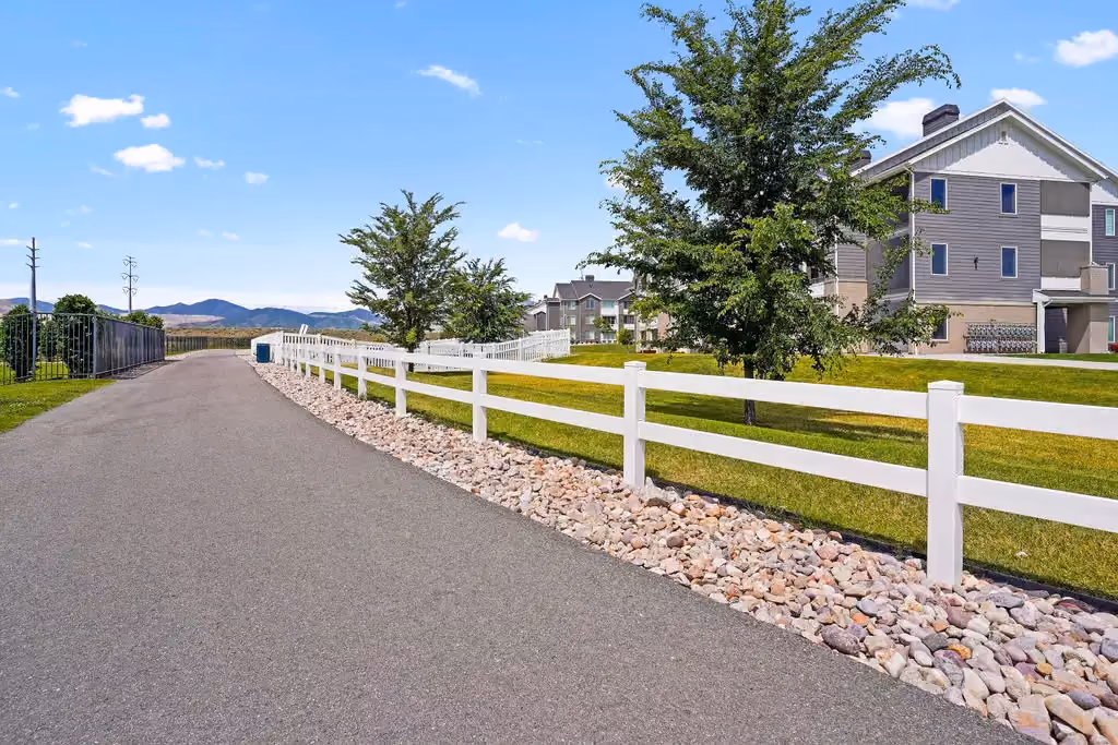 Walkway to property