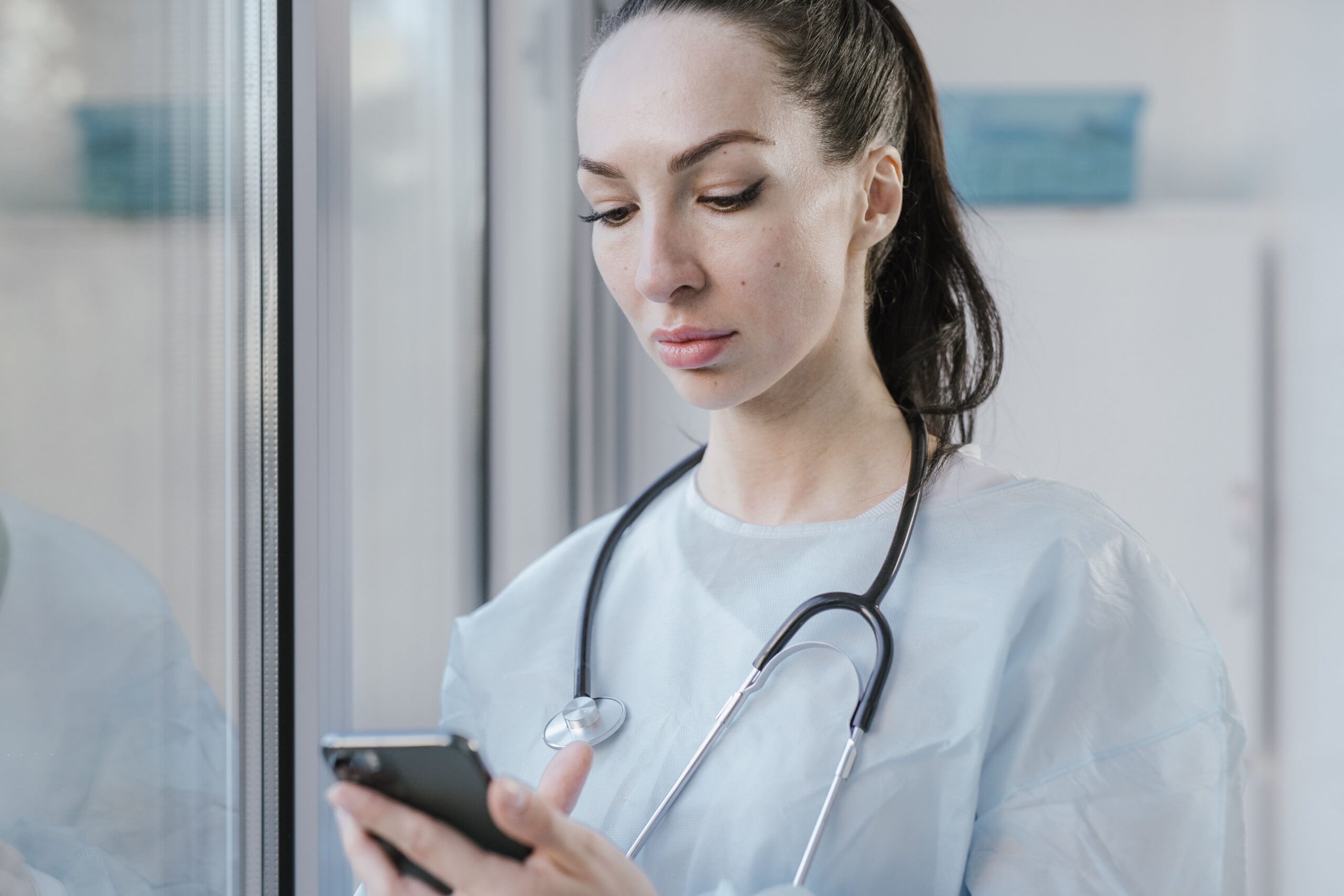 Why Hospital Absence Messages Get Lost