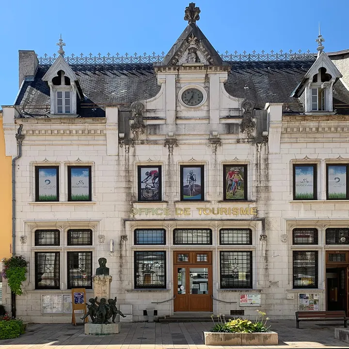 Office de tourisme de Belley, dans l'ancien hôtel des ducs de Savoie