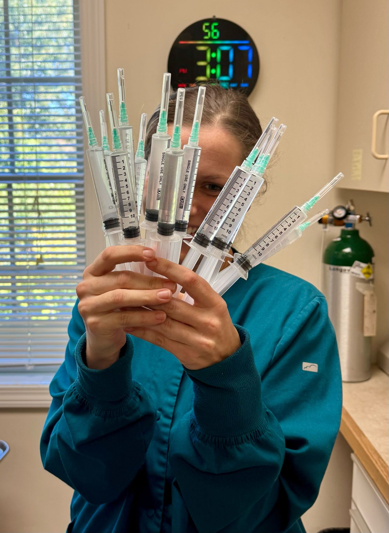 Patient receiving image-guided nerve hydrodissection treatment