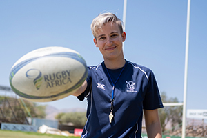 RUGBY AFRICA L'INCONTOURNABLE CJ KOTZE UTILISE SA VOIX POUR PROMOUVOIR LE RUGBY FÉMININ EN NAMIBIE