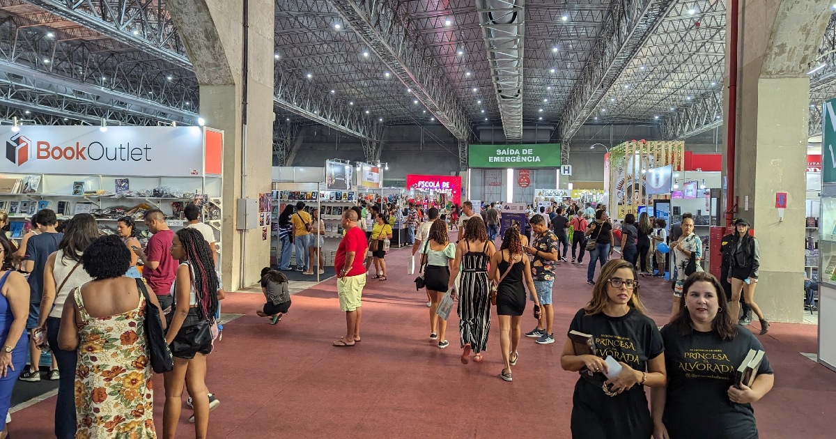 Bienal-Pernambuco-2025-Panoramica-da-Bienal-2023-Foto-Alonso-Laporte-Verbo-Assessoria-1-scaled-1.jpg