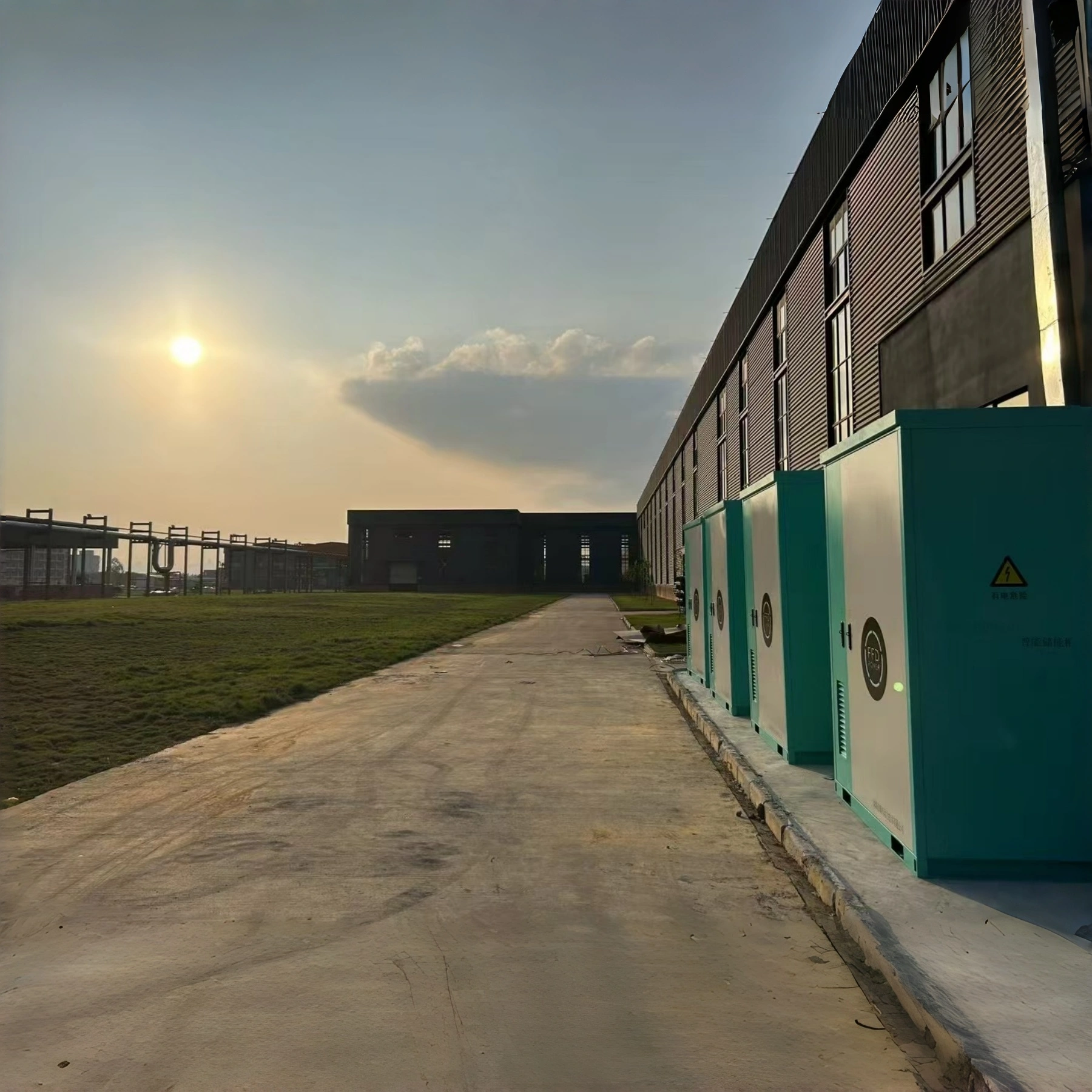 BESS für TOU-Arbitrage in China: Systemübersicht für Guangdong-Tarifzeit-Energieverschiebung zur Senkung des Netzbezugs bei Spitzenlast