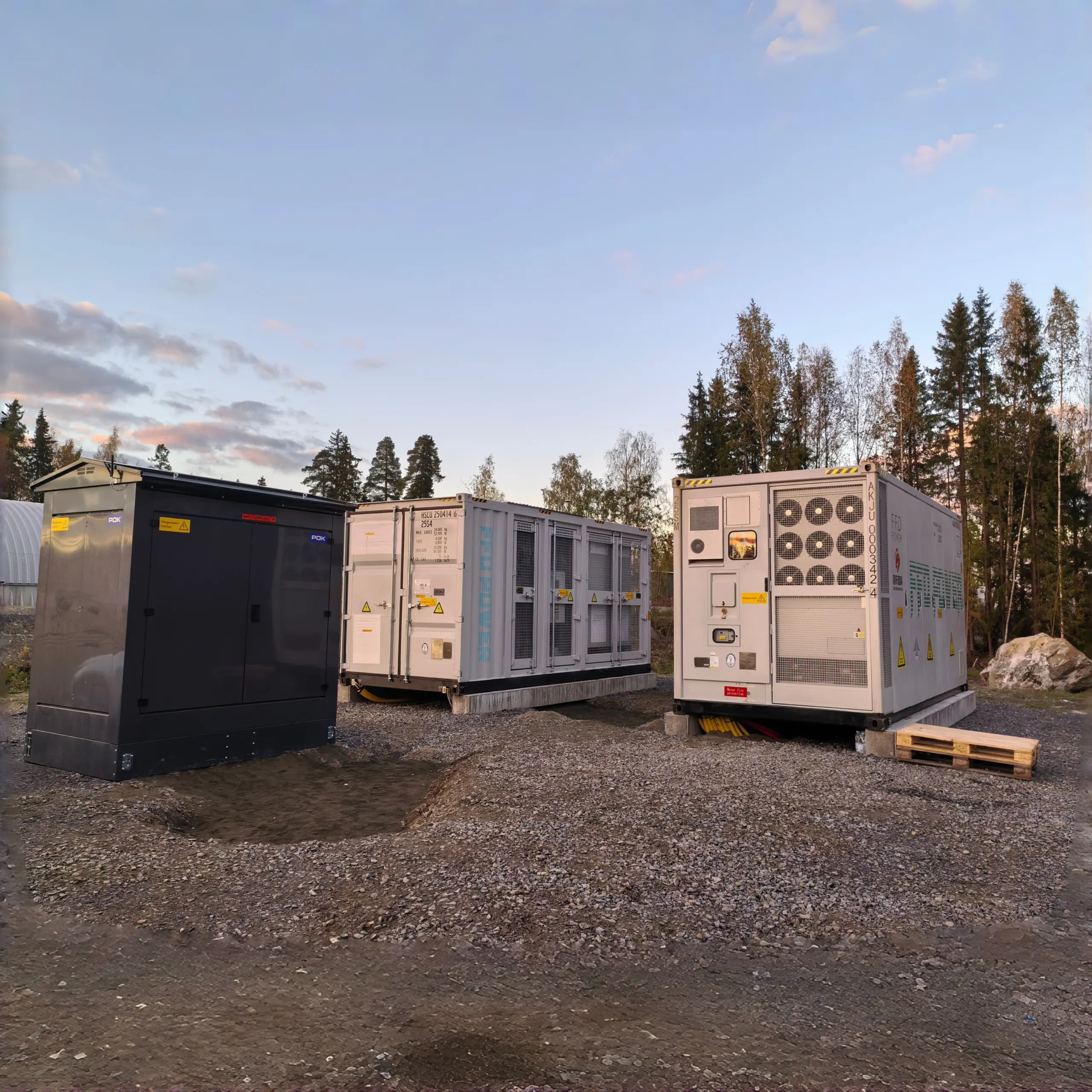 2,5MW/5MWh netzseitiges BESS in Finnland für Spitzenlastkappung und Fingrid-FCR-Frequenzregelung