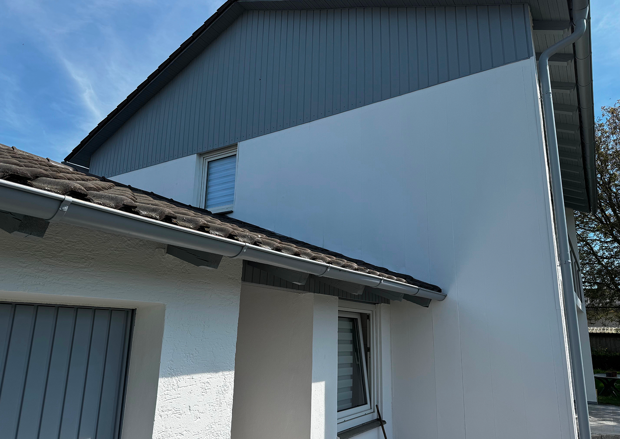Fassade in Freising nach der Renovierung durch Malermeister Schwemmhuber