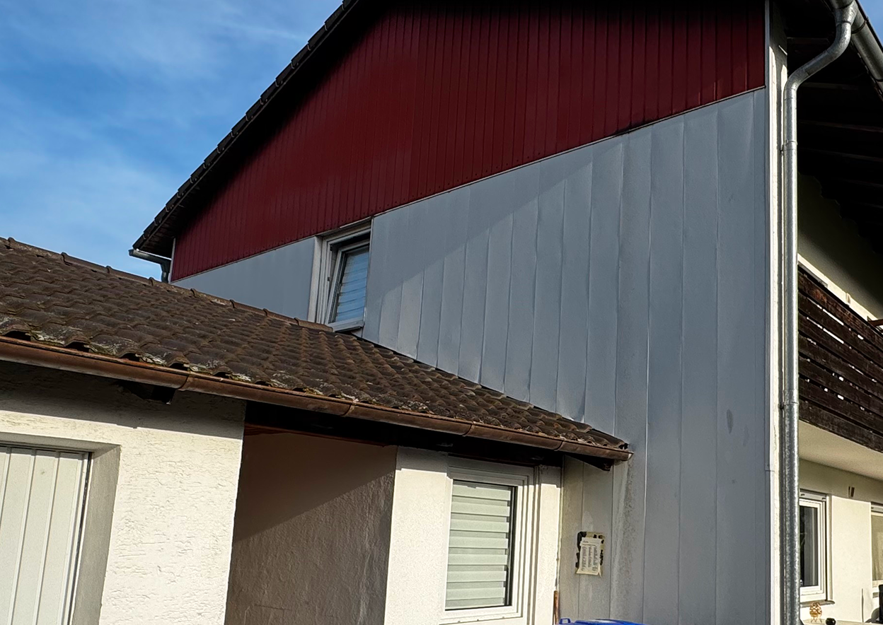 Fassade in Freising vor der Renovierung
