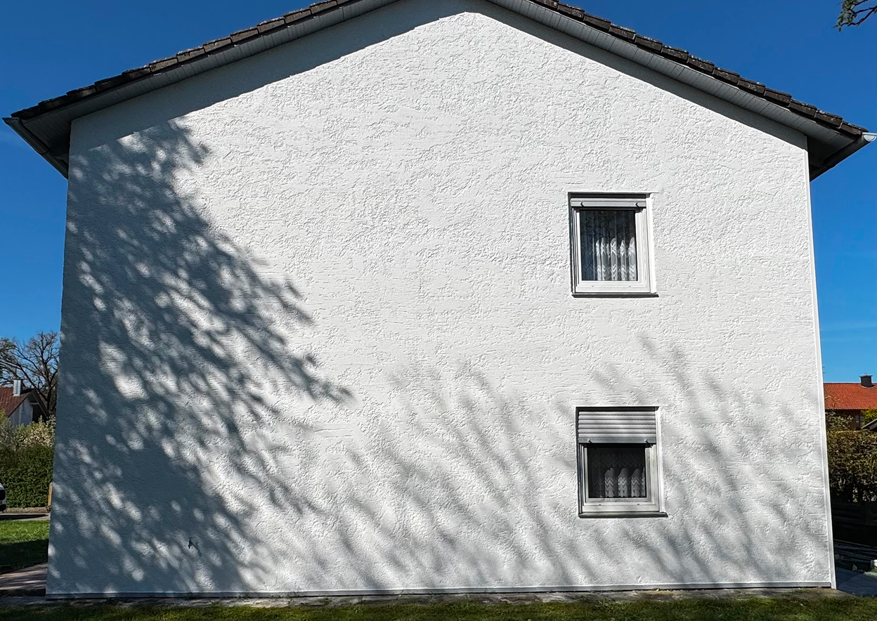 Fassade in Neuötting nach der Renovierung durch Malermeister Schwemmhuber