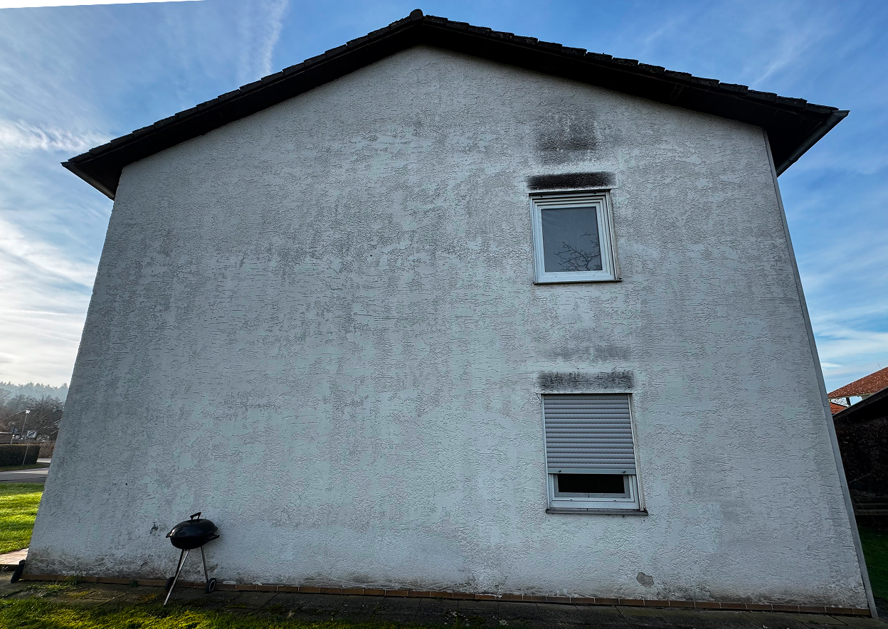 Fassade in Neuötting vor der Renovierung