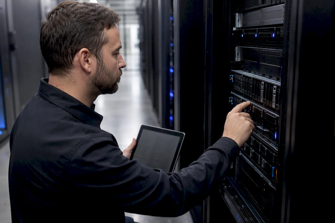 Technician manual auditing storage volumes