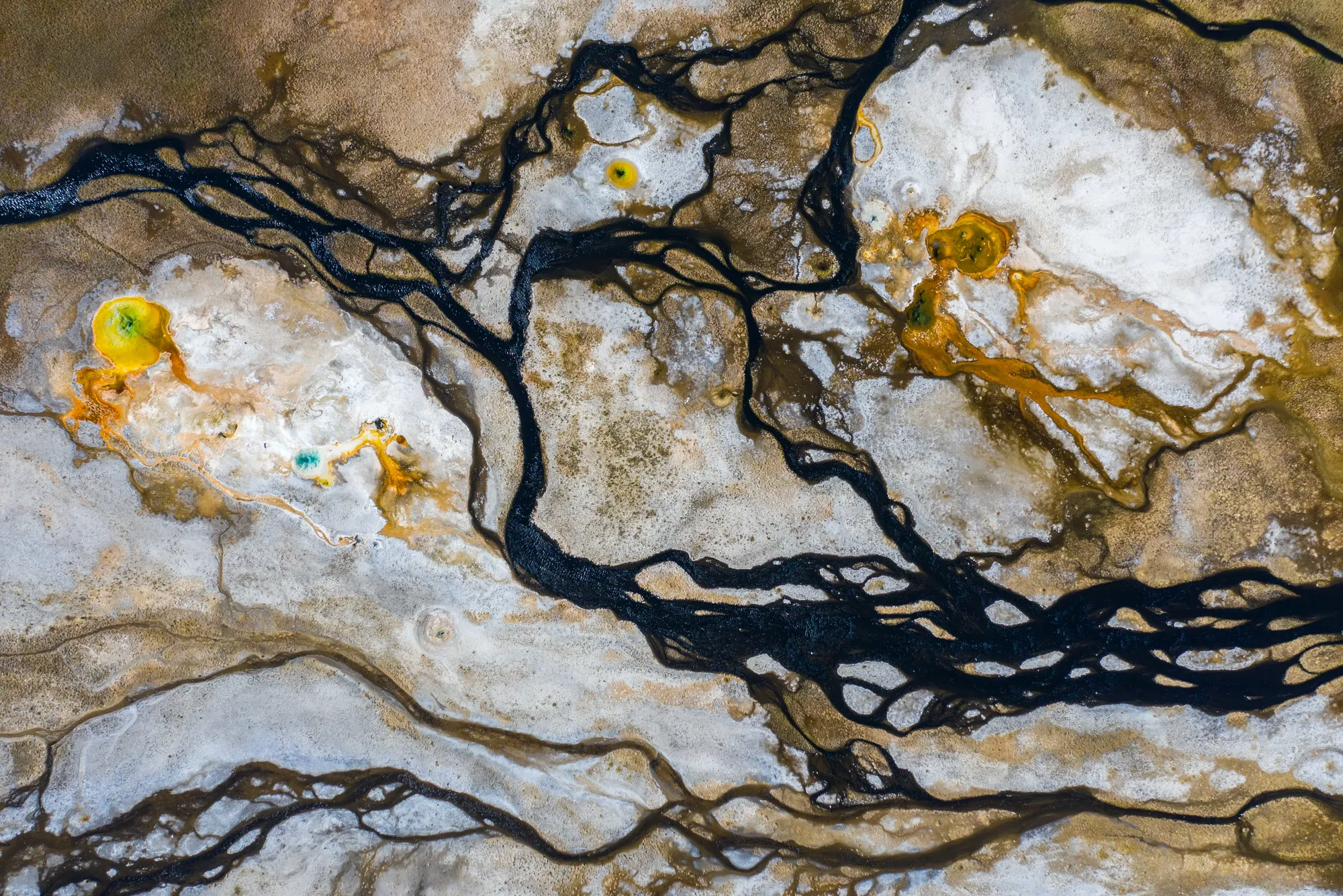 Cauces trenzados de un río vistos desde arriba
