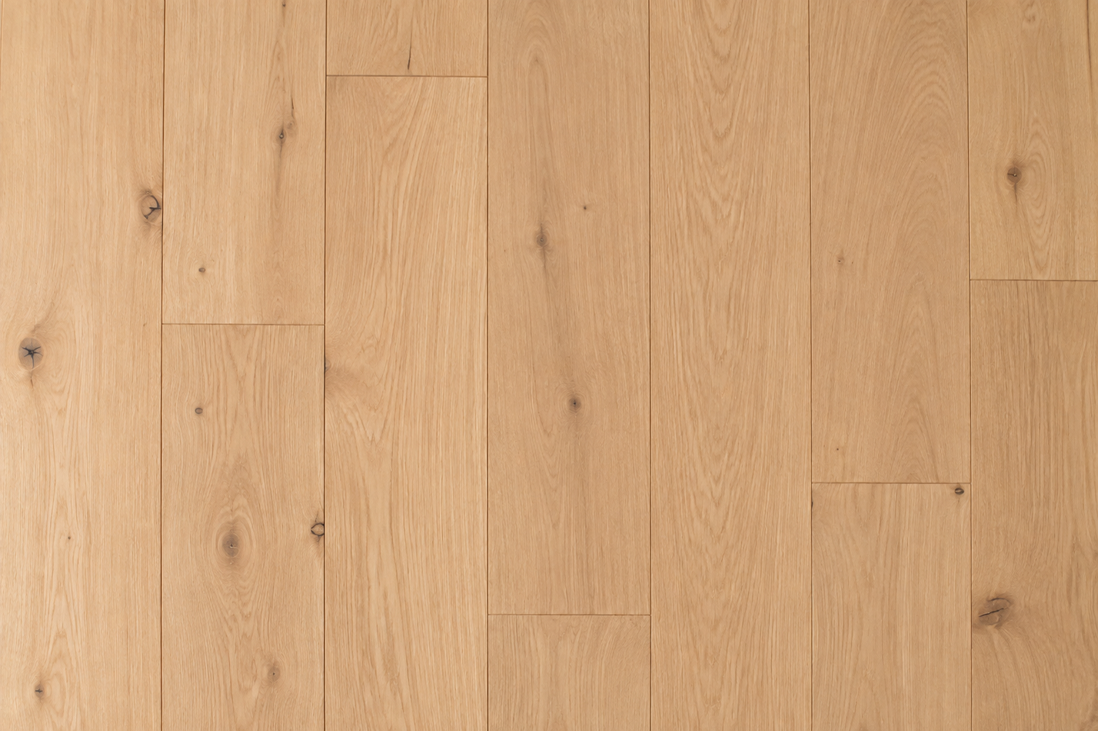 Oakton engineered oak flooring detail