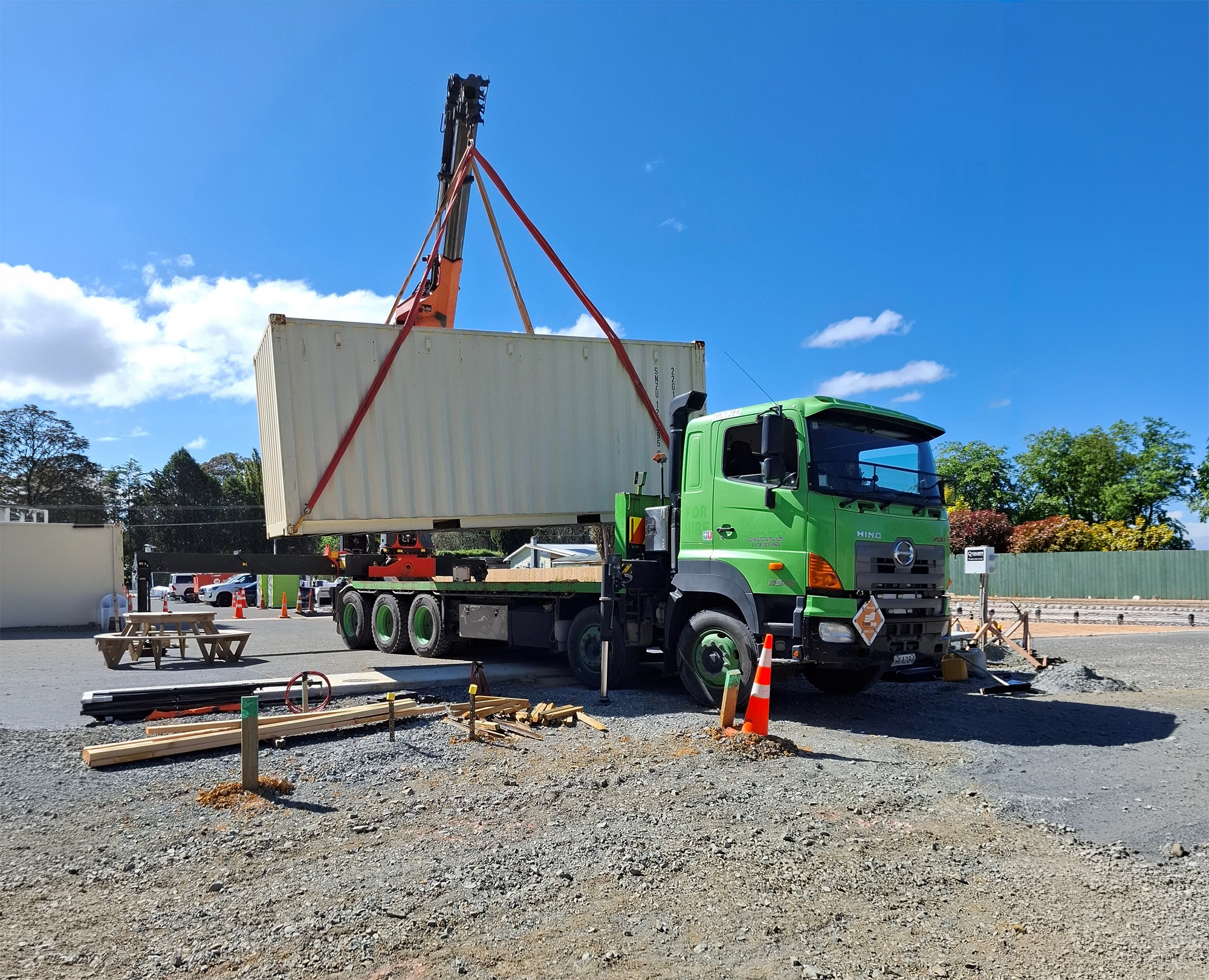 Static crane hire job in progress