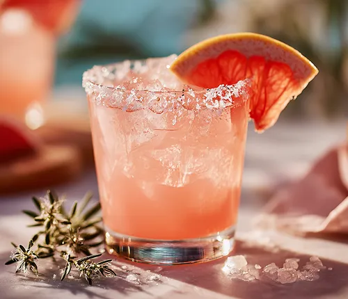 Pink grapefruit citrus drink