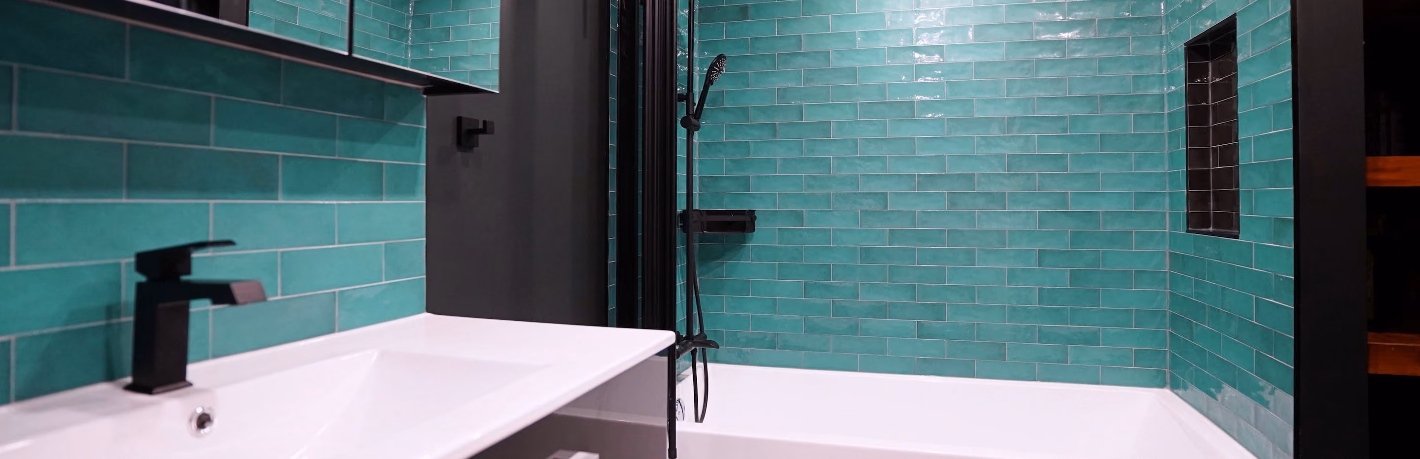 Remodelación de baño con nuevo sistema de regadera
